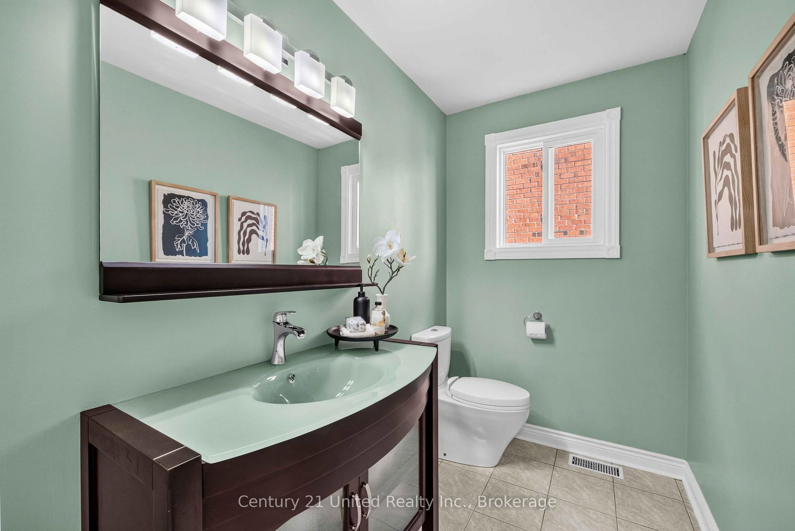 59 Waverly Street • Oshawa, ON photo 18