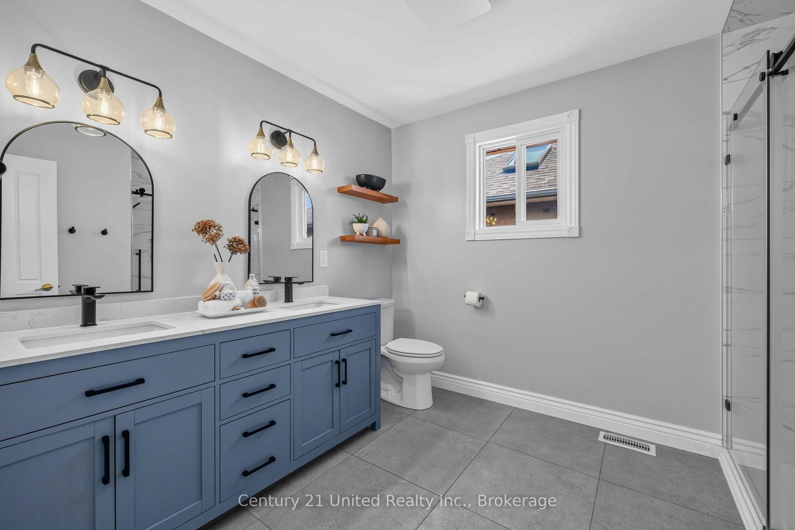 59 Waverly Street • Oshawa, ON photo 20