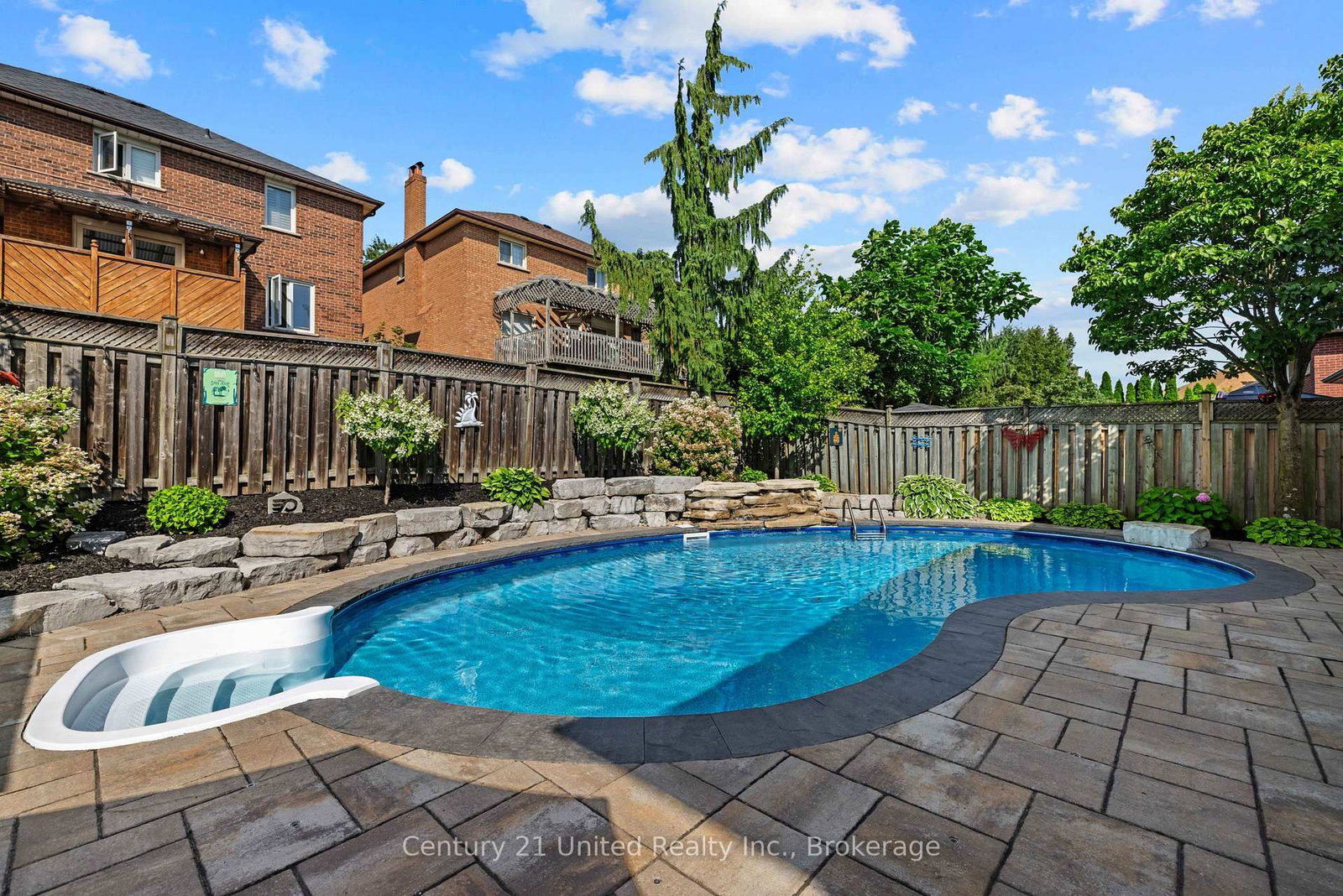 59 Waverly Street • Oshawa, ON photo 40