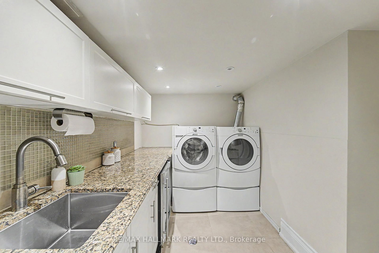 52 Colonel Danforth Trail • Toronto, ON photo 19