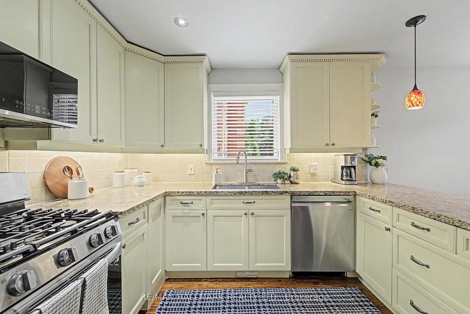 52 Colonel Danforth Trail • Toronto, ON photo 8