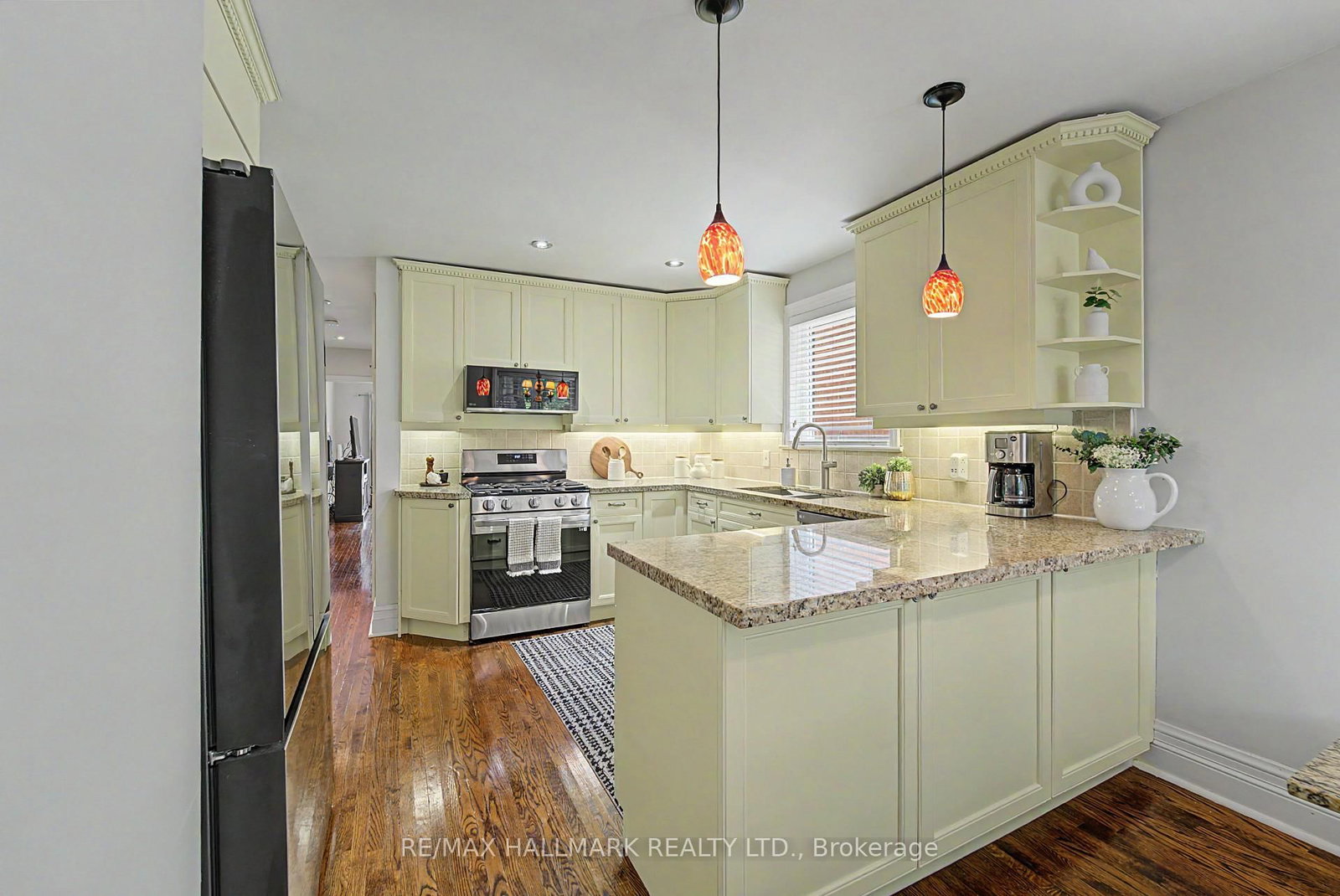 52 Colonel Danforth Trail • Toronto, ON photo 9