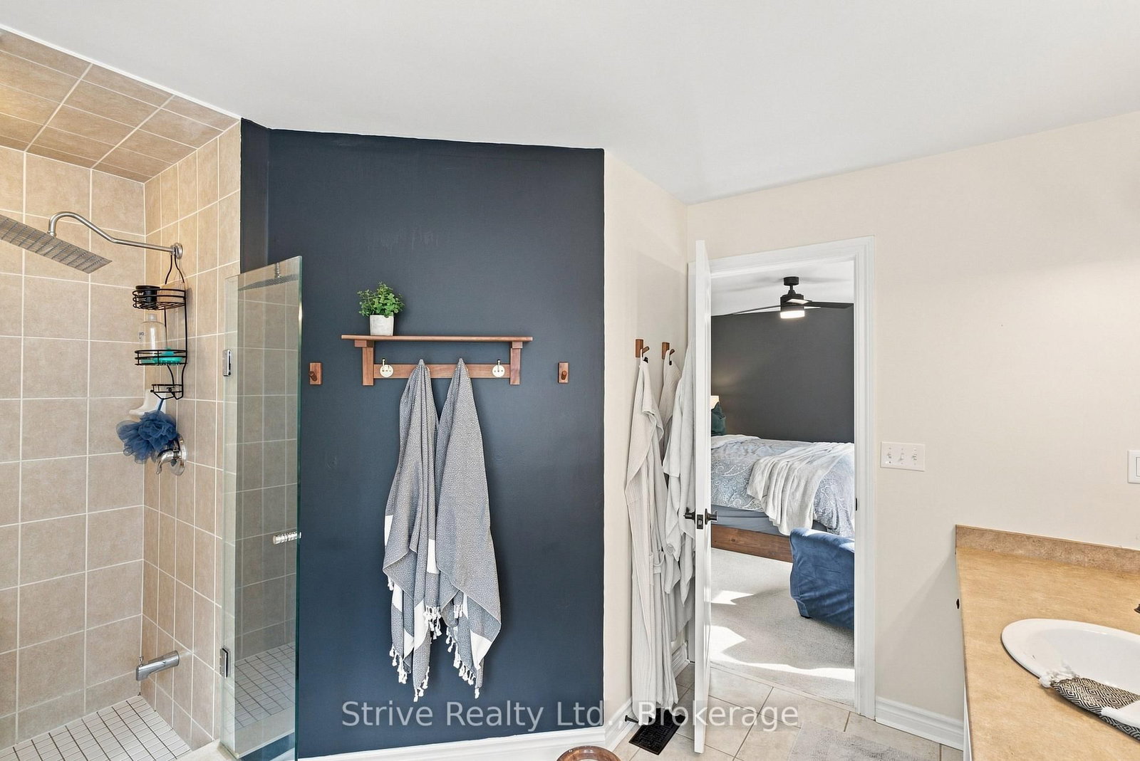 28 Woolacott Lane • Clarington, ON photo 24