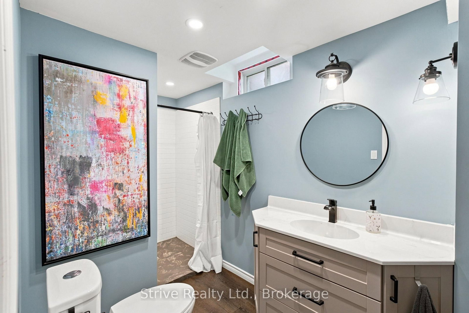 28 Woolacott Lane • Clarington, ON photo 33
