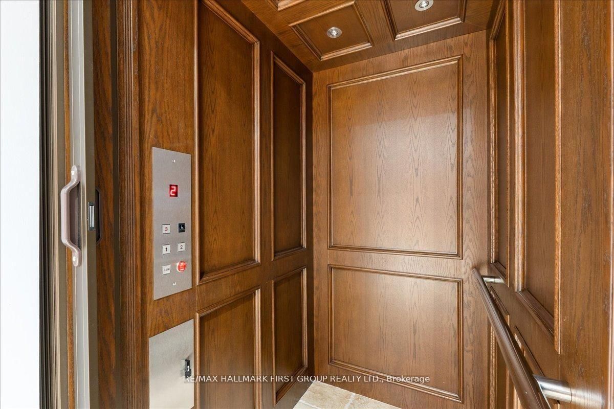 986 Mountcastle Crescent • Pickering, ON photo 15