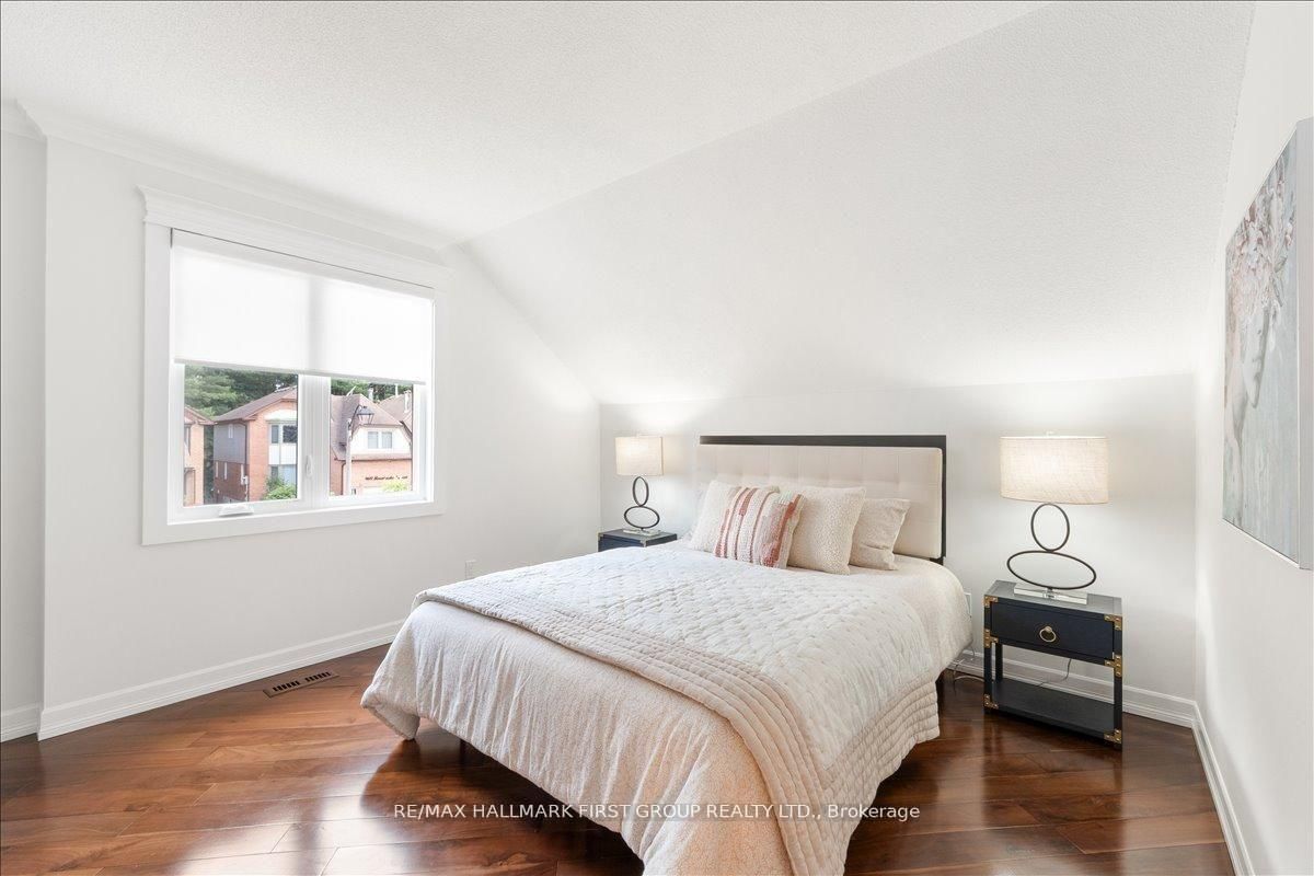 986 Mountcastle Crescent • Pickering, ON photo 30