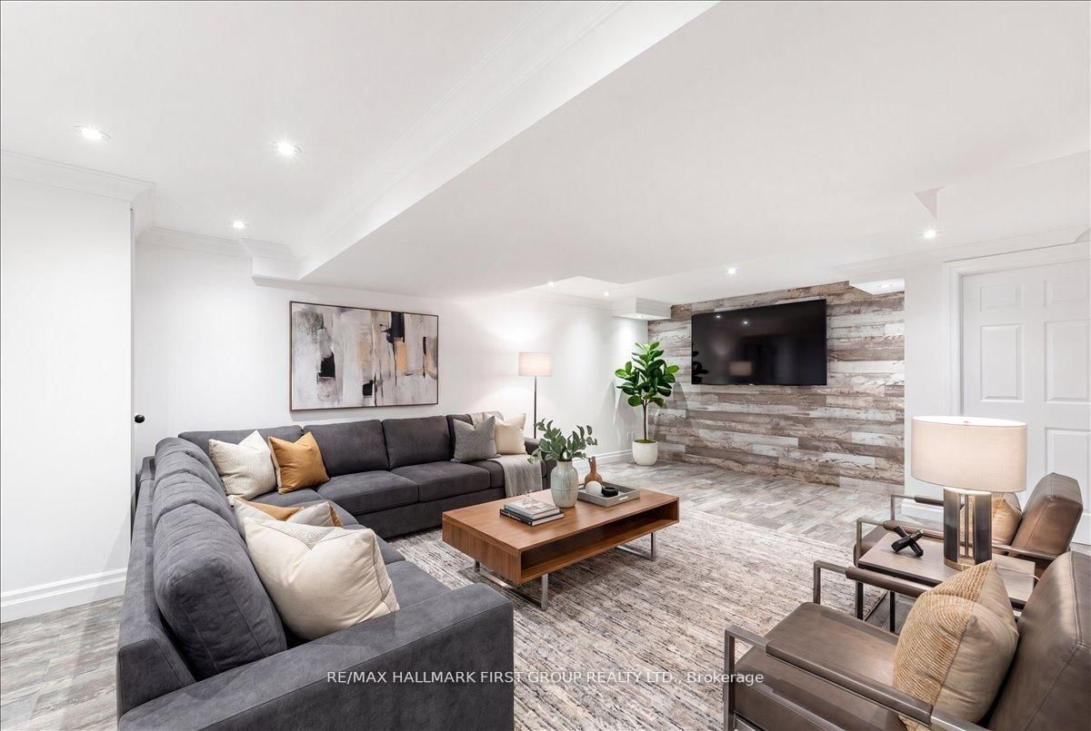 986 Mountcastle Crescent • Pickering, ON photo 35