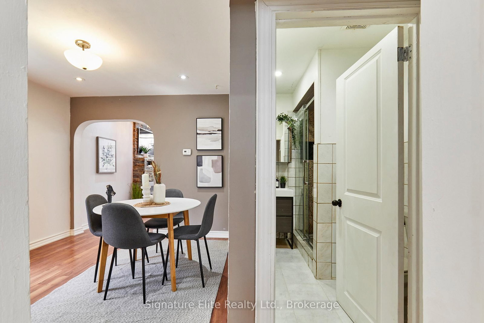 19 Kenworthy Avenue • Toronto, ON photo 17