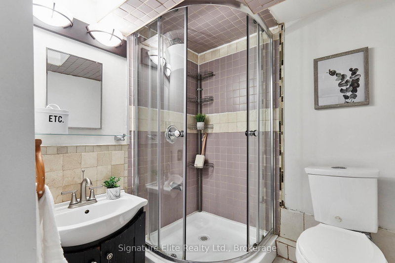 19 Kenworthy Toronto,ON M1L 3B1 — Photo 27