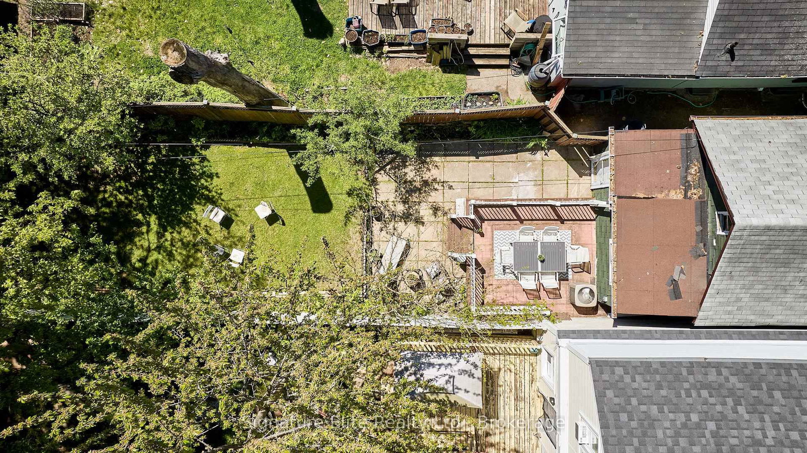 19 Kenworthy Avenue • Toronto, ON photo 34