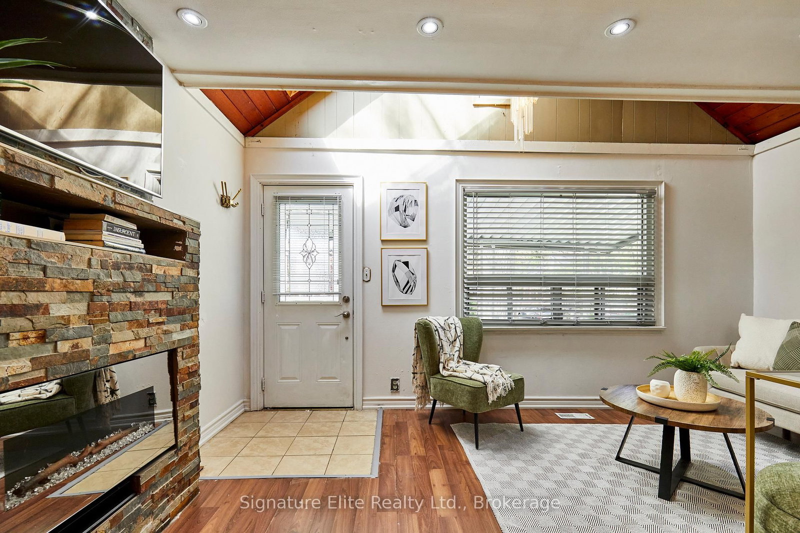 19 Kenworthy Avenue, Toronto, ON, photo 4