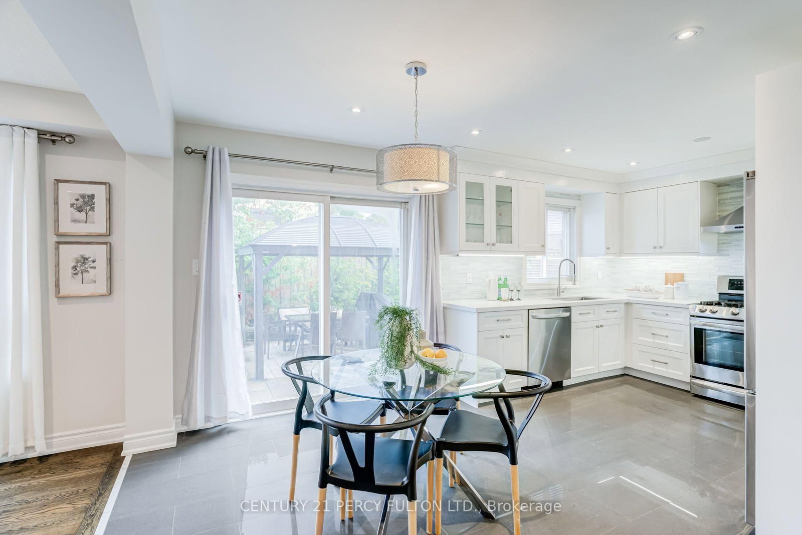 9 Urwin Street • Ajax, ON photo 14