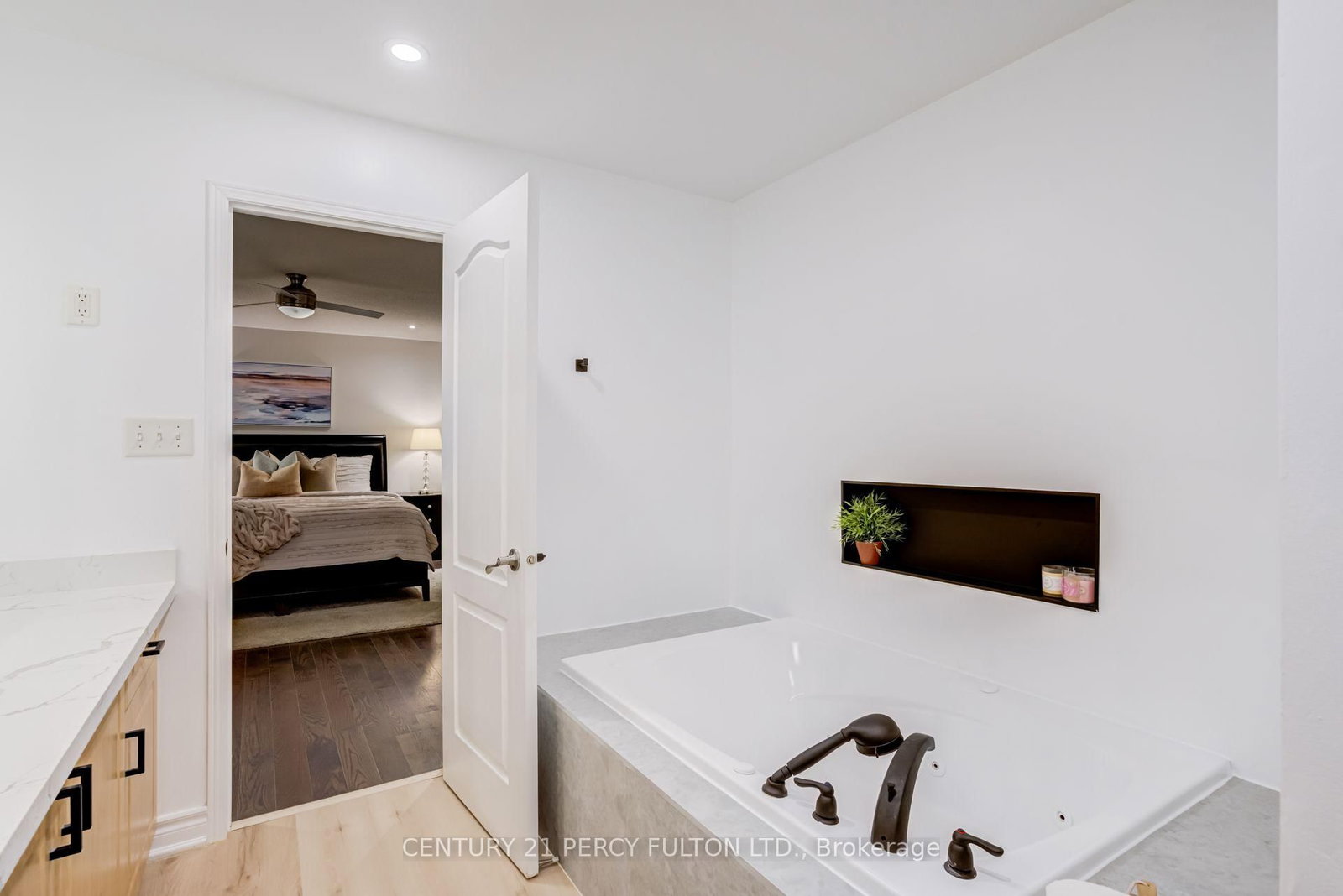 9 Urwin Street • Ajax, ON photo 33