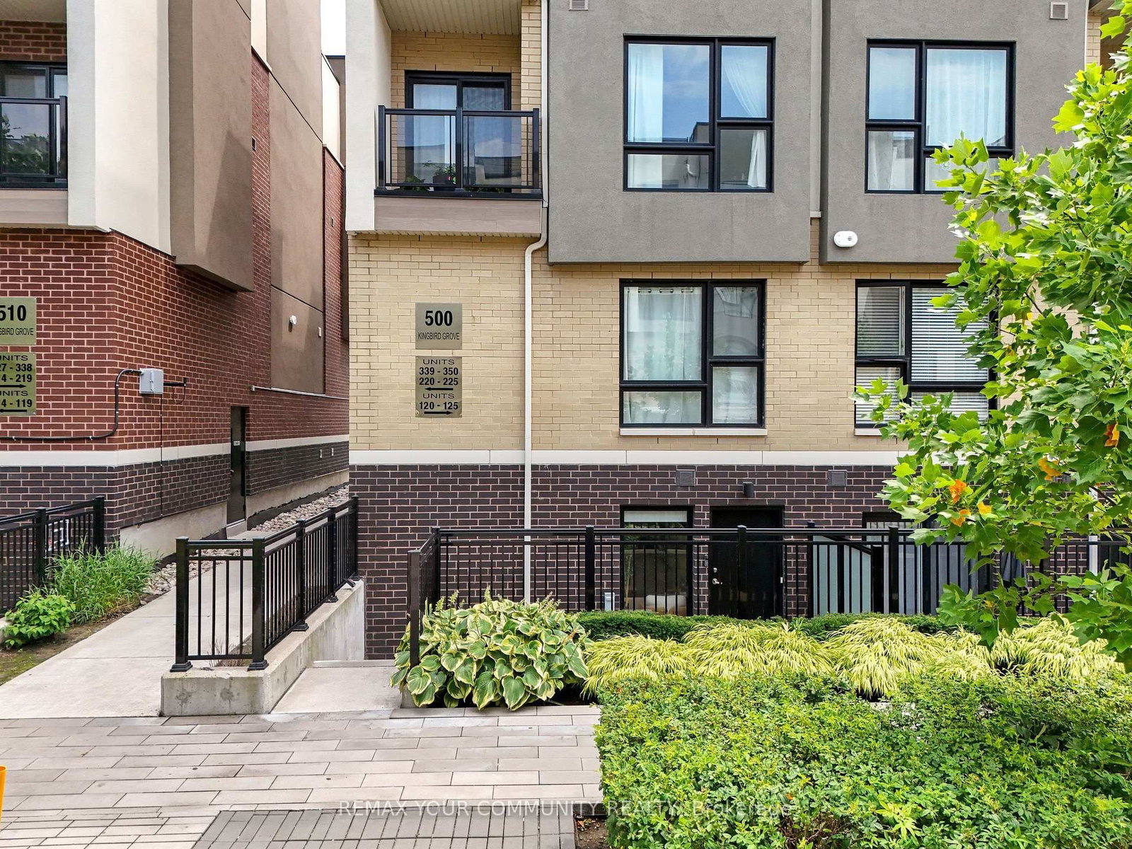 500 Kingbird Grove • #120 • Toronto, ON photo 3