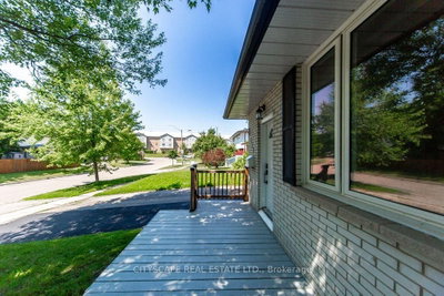 322 Fernwood Avenue • Oshawa, ON photo 5