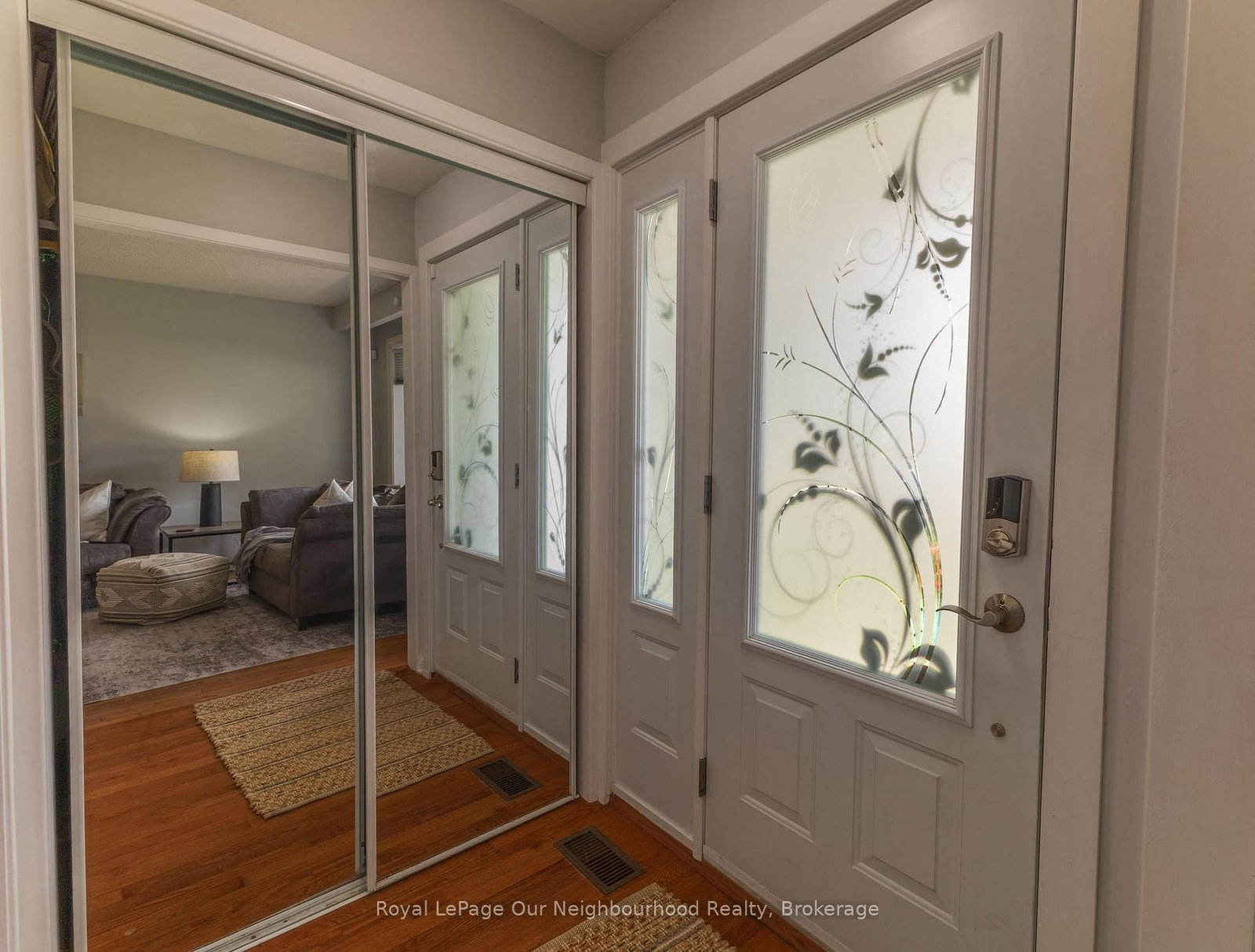 26 Ashdale Crescent • Clarington, ON photo 5