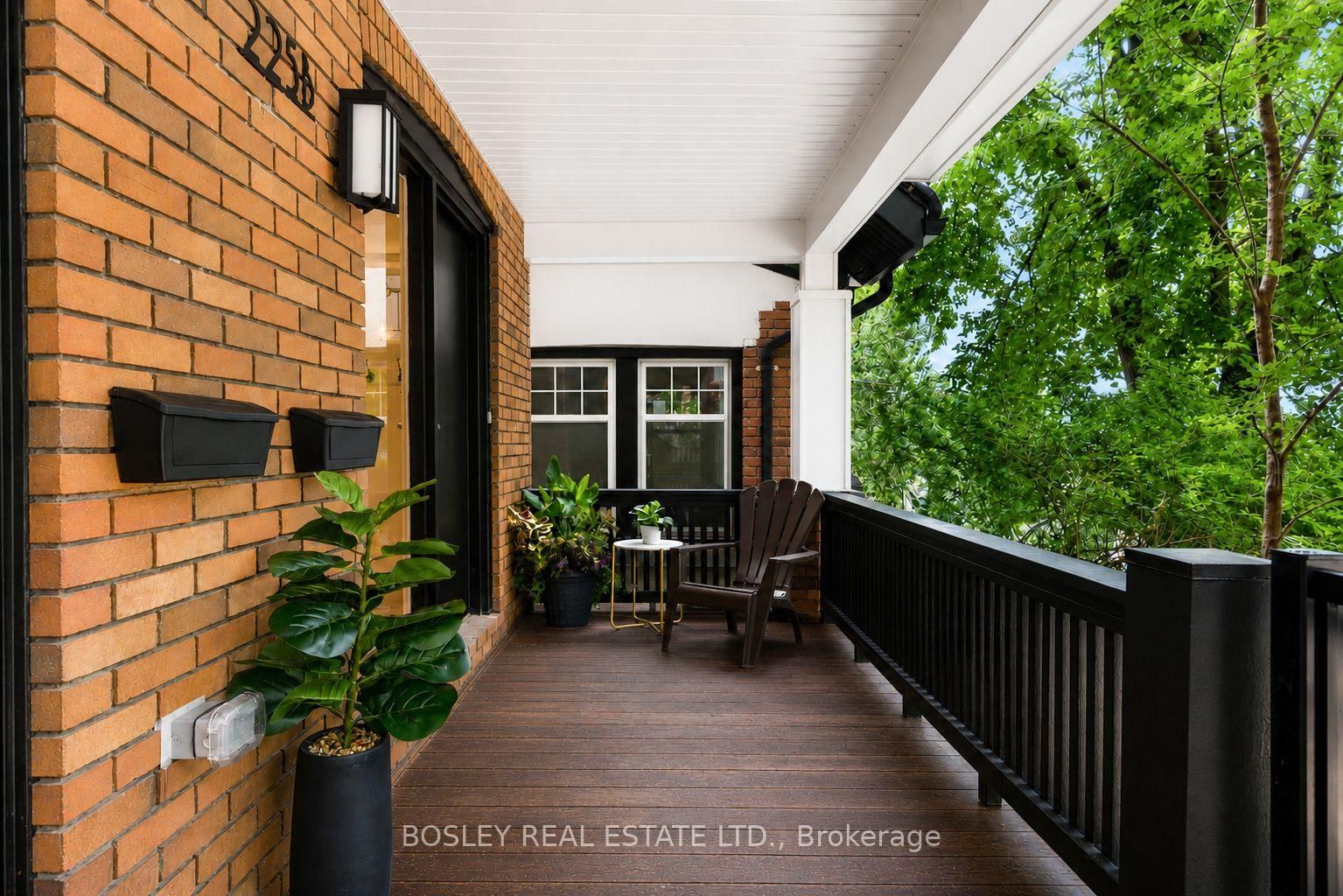 B-225 Gainsborough Rd, Toronto, view 2