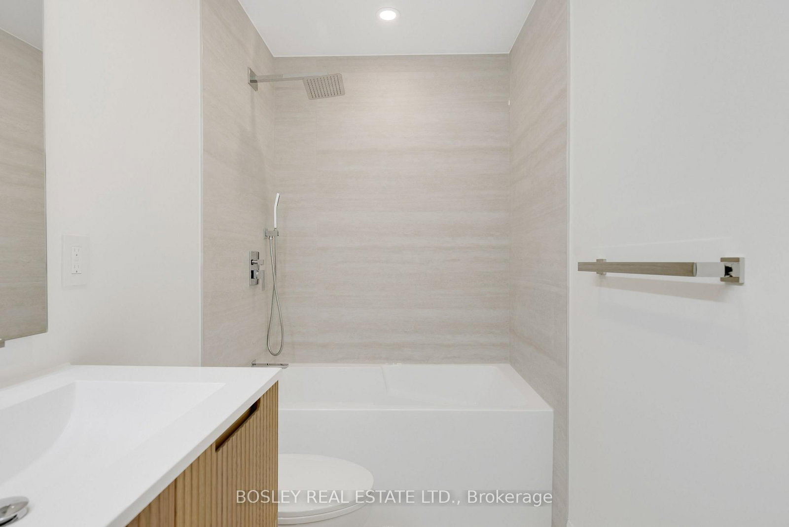 B-225 Gainsborough Rd, Toronto, view 21