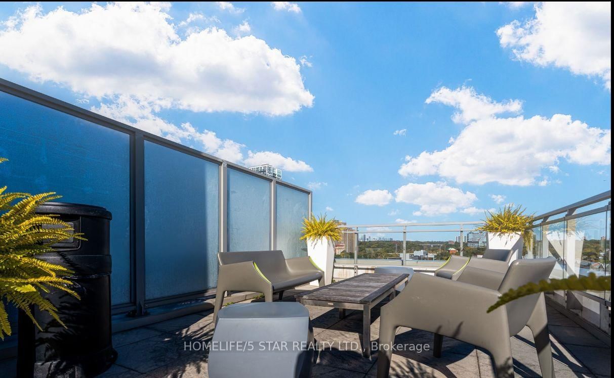 603-630 Queen St, Toronto, view 16
