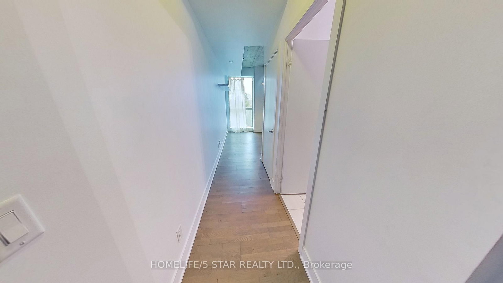 603-630 Queen St, Toronto, view 8