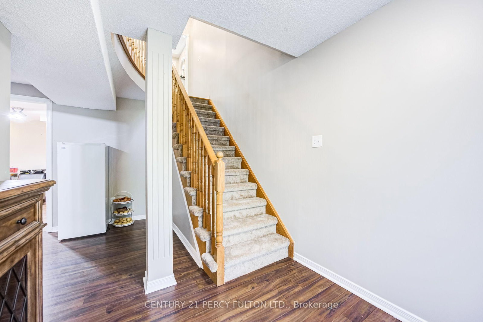 1990 Treetop Way • Pickering, ON photo 33