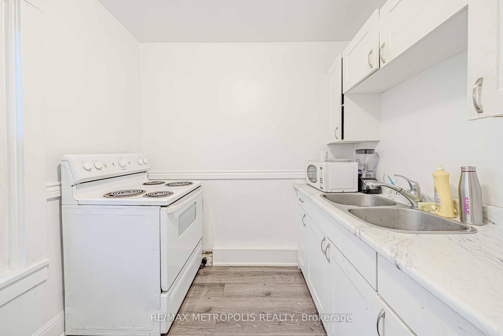 240 Division Street • Oshawa, ON photo 28