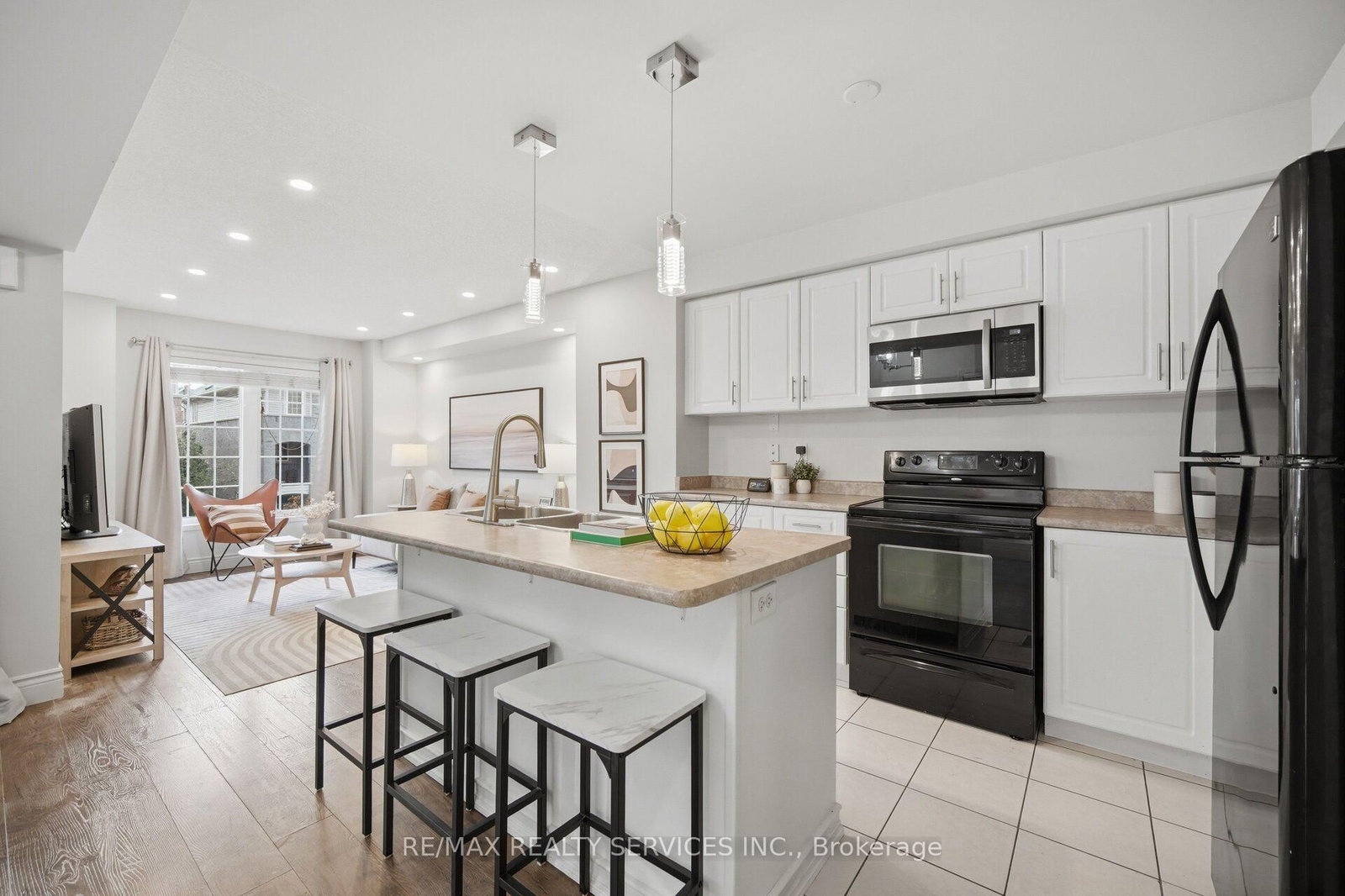 23 Clowes Street • Ajax, ON photo 11