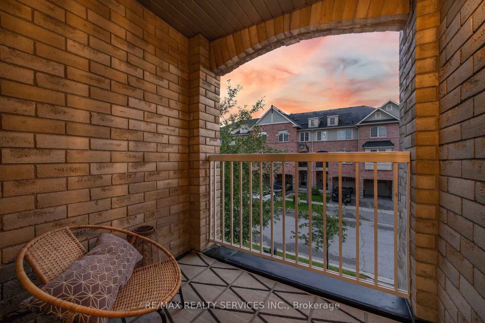 23 Clowes Street • Ajax, ON photo 38