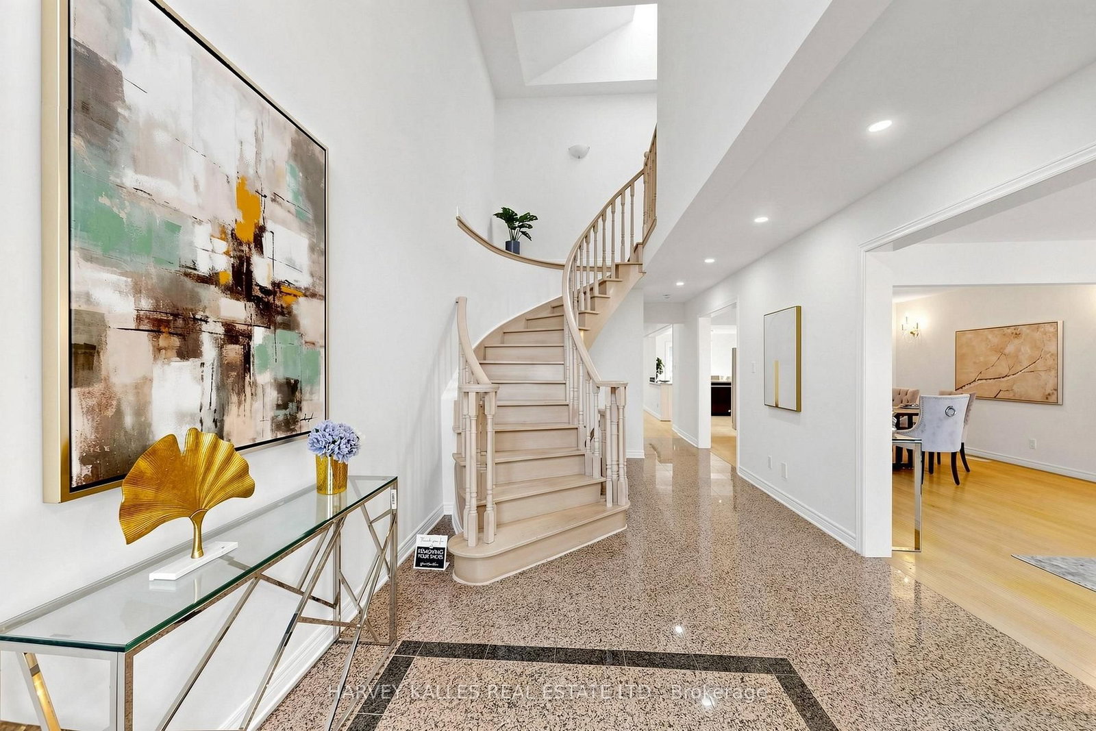 15 Woodville Avenue • Toronto, ON photo 17