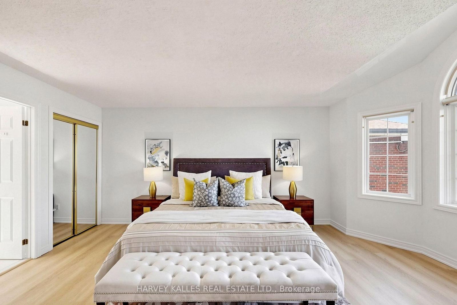 15 Woodville Avenue • Toronto, ON photo 19