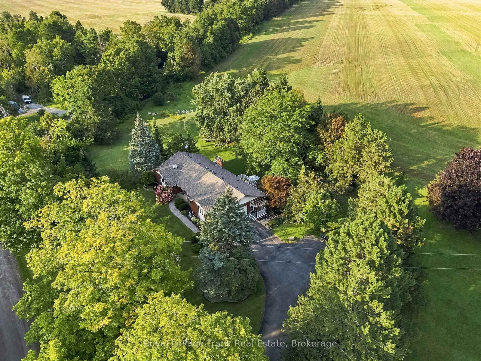 2407 Ashbridge Road • Scugog, ON photo 1
