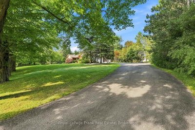 2407 Ashbridge Road • Scugog, ON photo 9