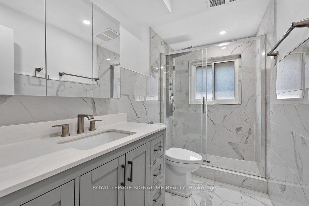 16 Earswick Drive • Toronto, ON photo 31