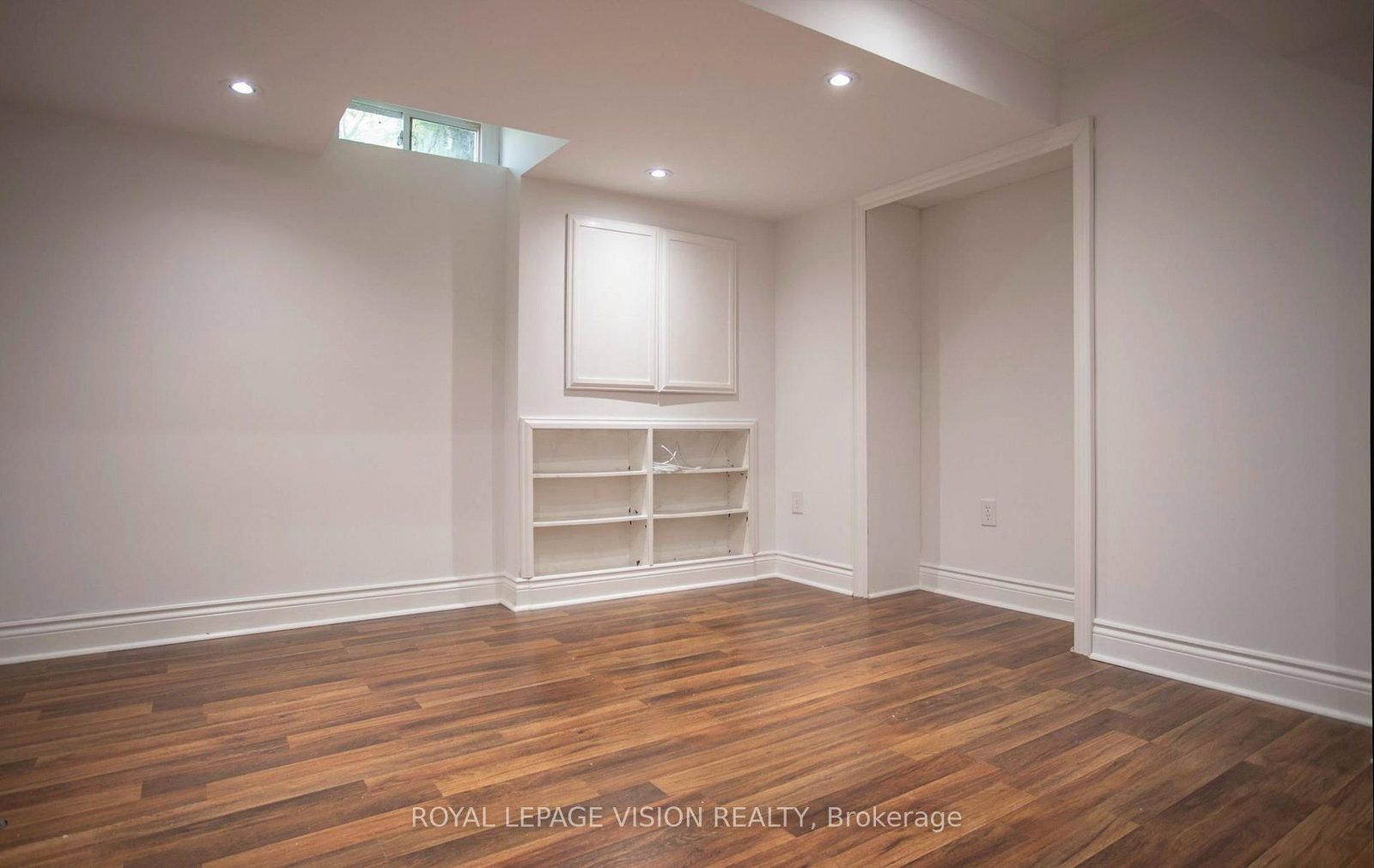 2 Laprade Square • Clarington, ON photo 36