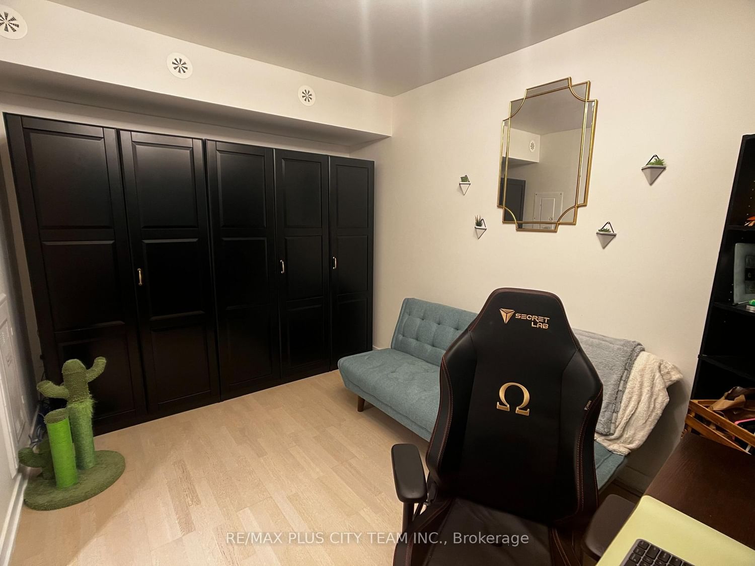 34-140 Broadview Ave, Toronto, view 11