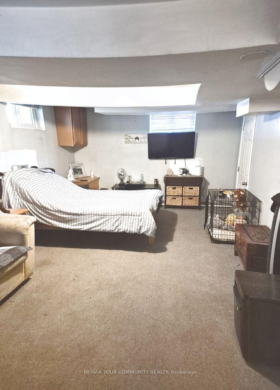 520 Cromwell Avenue • Oshawa, ON photo 14