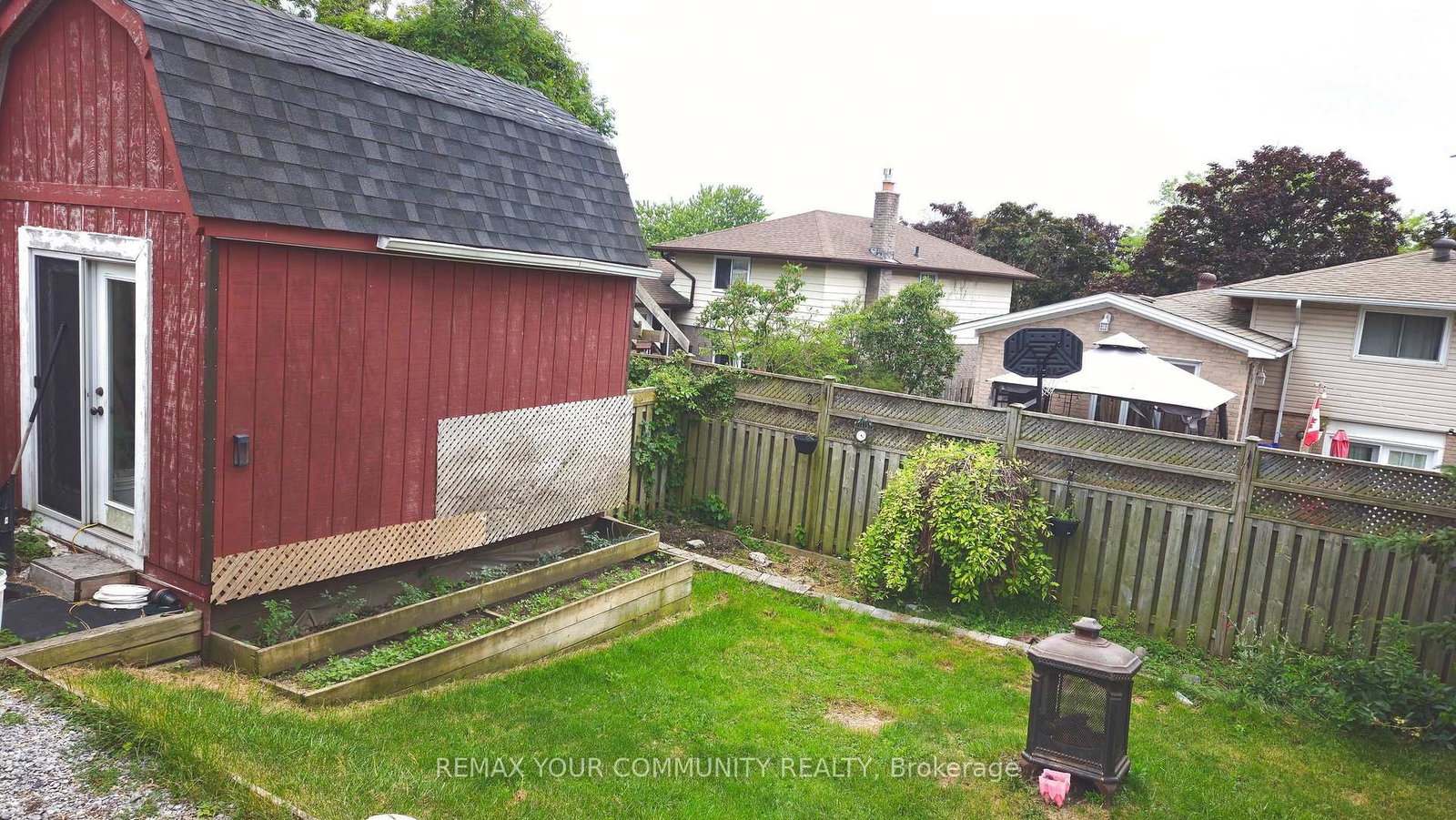 520 Cromwell Avenue • Oshawa, ON photo 18