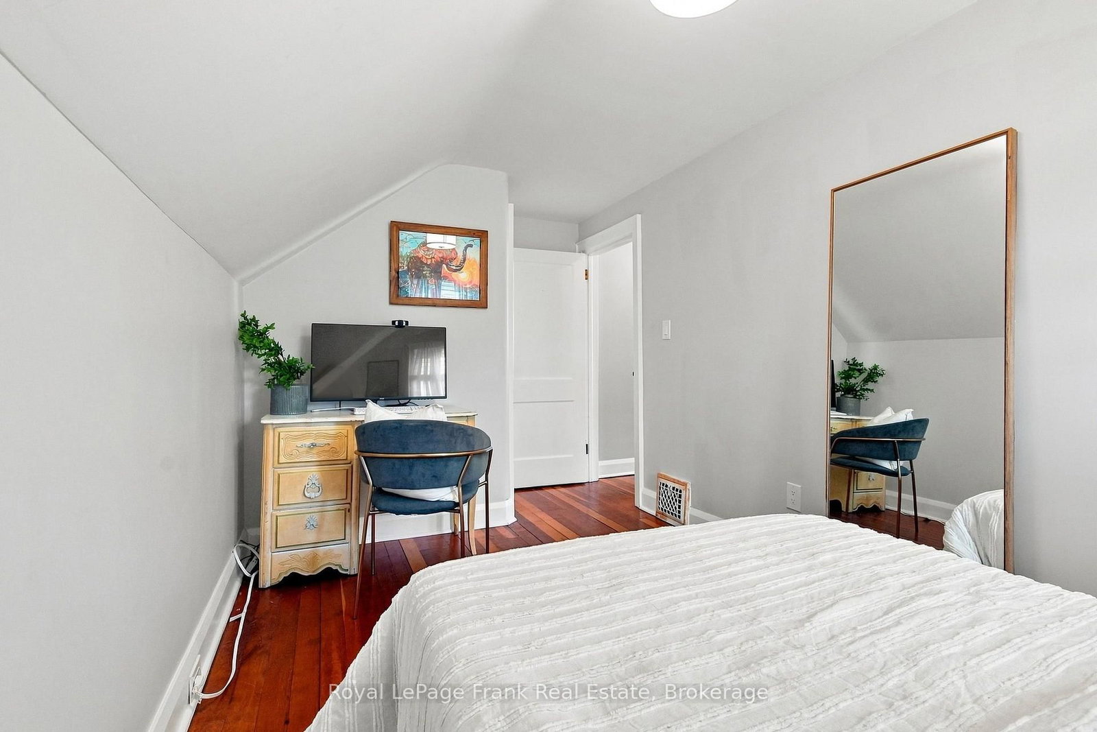 44 Mclaughlin Boulevard • Oshawa, ON photo 24