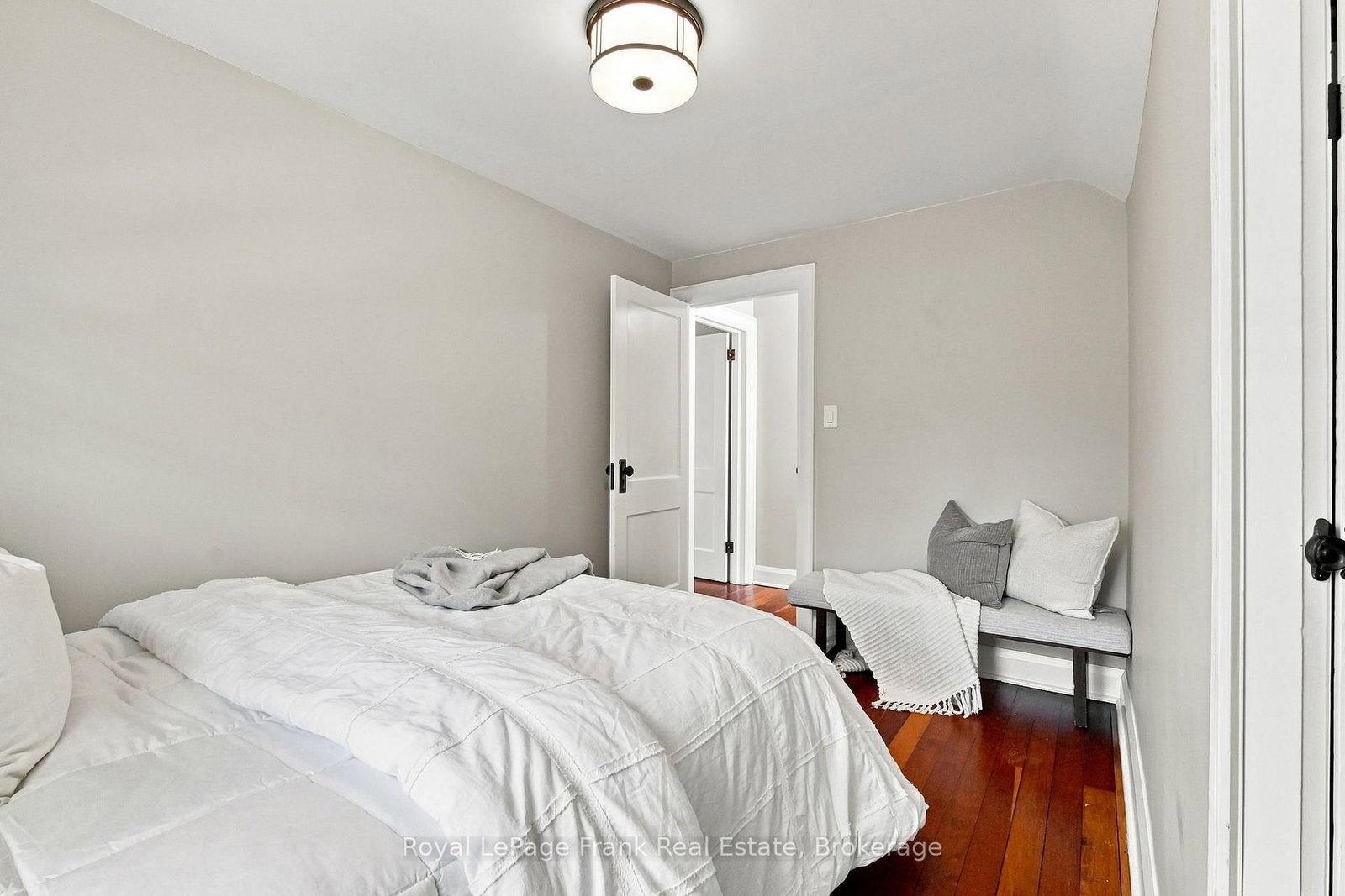 44 Mclaughlin Boulevard • Oshawa, ON photo 30