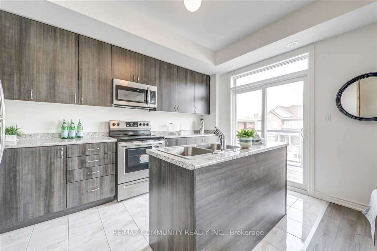 2718 William Jackson Drive • Pickering, ON photo 11