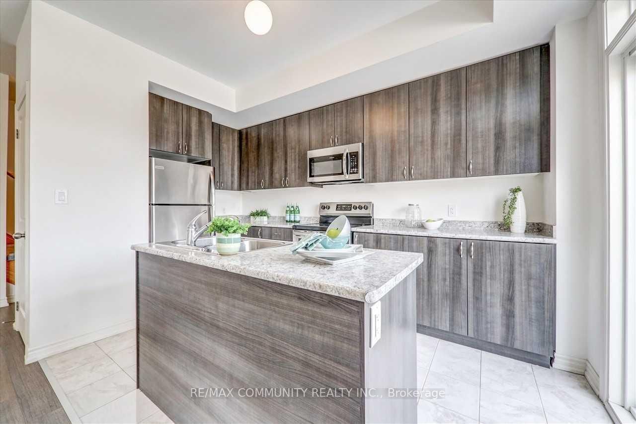 2718 William Jackson Drive • Pickering, ON photo 12