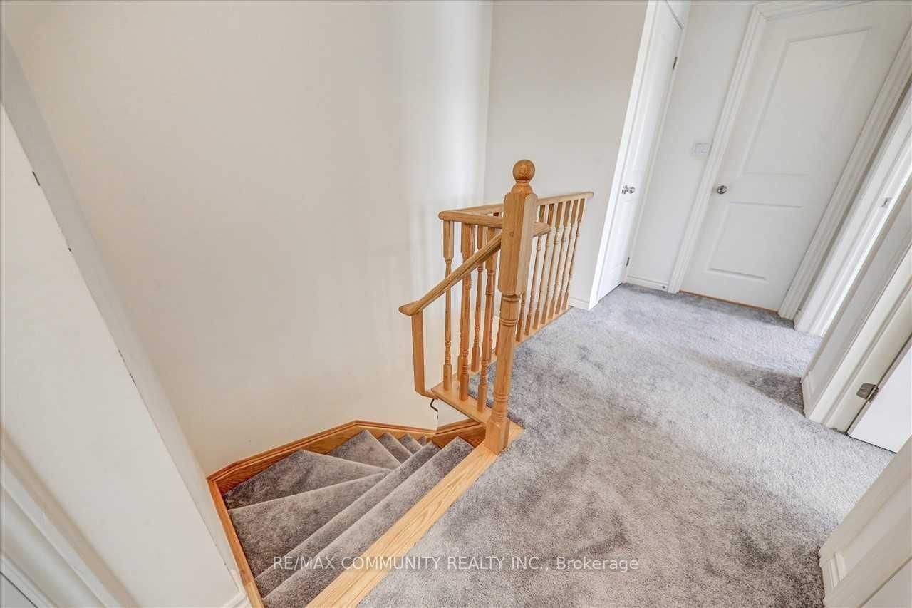 2718 William Jackson Drive • Pickering, ON photo 18