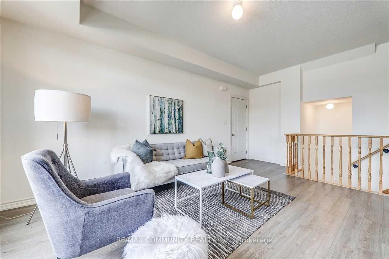 2718 William Jackson Drive • Pickering, ON photo 8