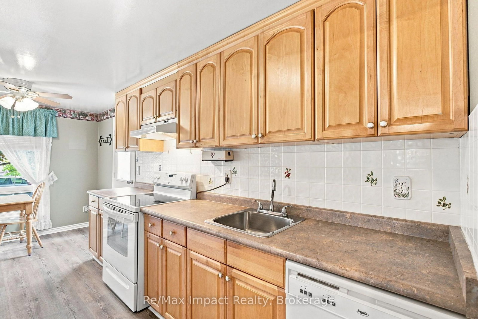 822 Southdown Street • Oshawa, ON photo 13