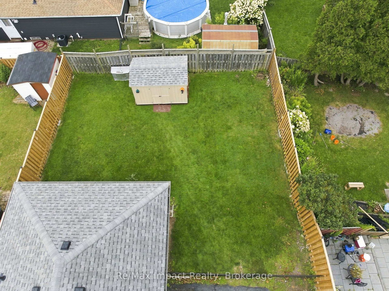 822 Southdown Street • Oshawa, ON photo 41