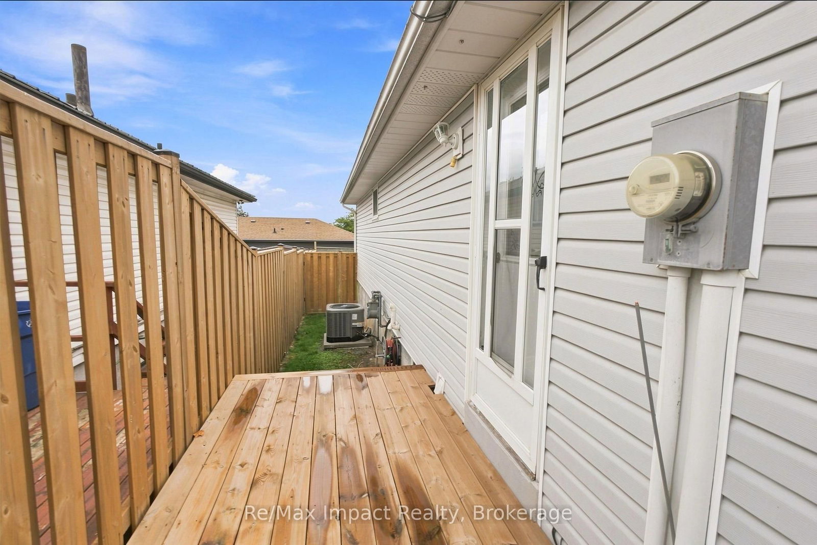 822 Southdown Street • Oshawa, ON photo 43