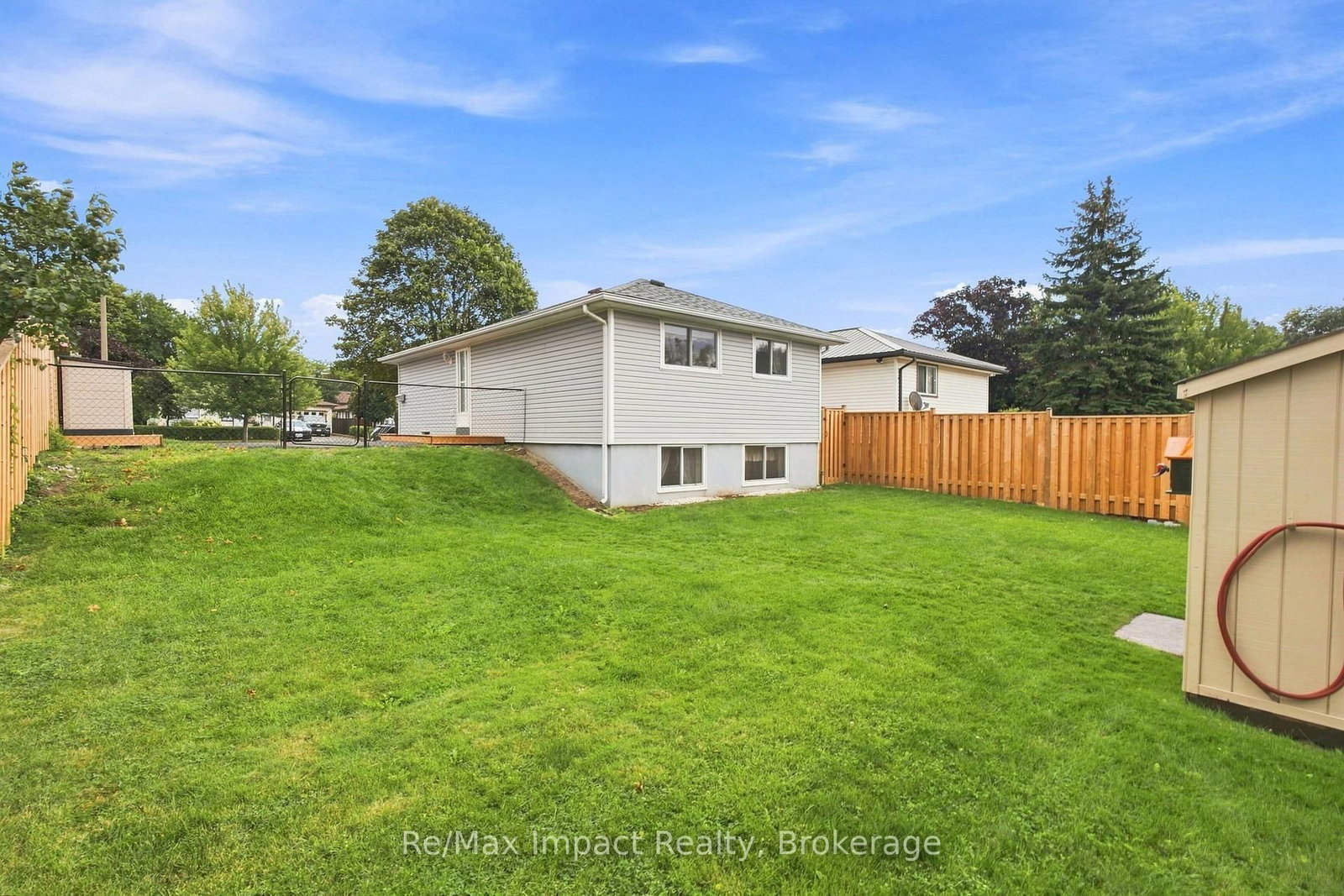 822 Southdown Street • Oshawa, ON photo 48