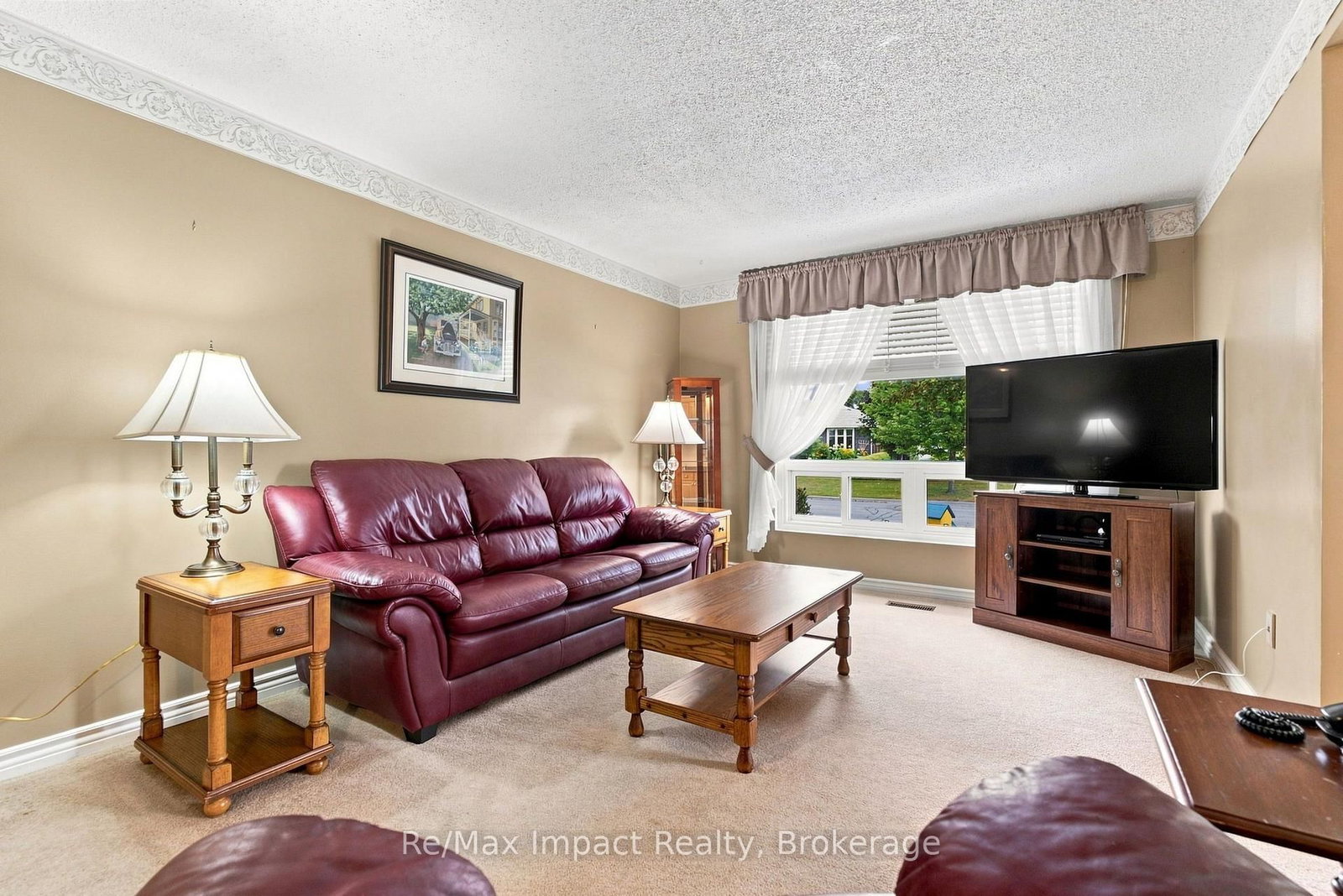 822 Southdown Street • Oshawa, ON photo 8