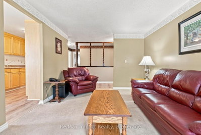 822 Southdown Street • Oshawa, ON photo 9