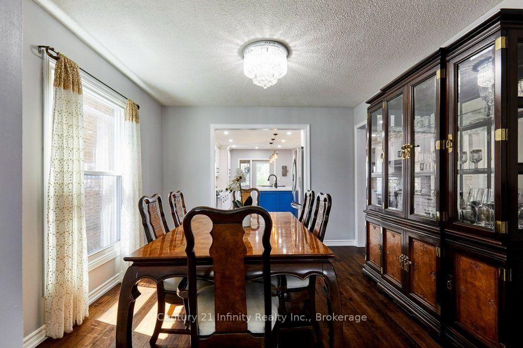 8 Murkar Crescent • Whitby, ON photo 12